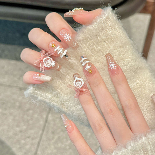 【冬のきゅんかわ】ホワイトピンク×リボン🎀｜クリスマス気分の肌映えネイル