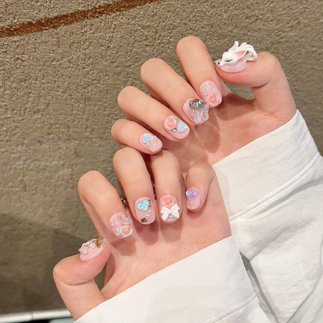 【姫系ローズネイル】立体フラワー×ハートビジュー｜愛されガールの指先に💞