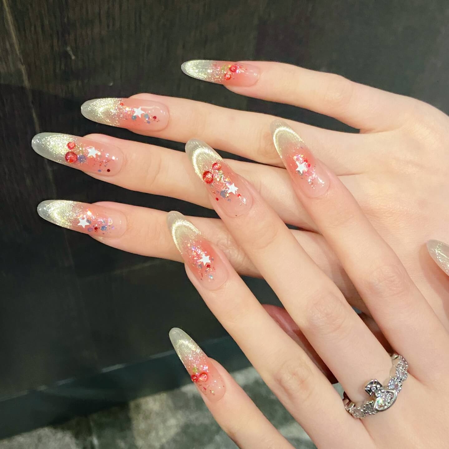 【さくらんぼグリッター】果実×星×きらめき｜ジューシー甘かわネイル🍒✨