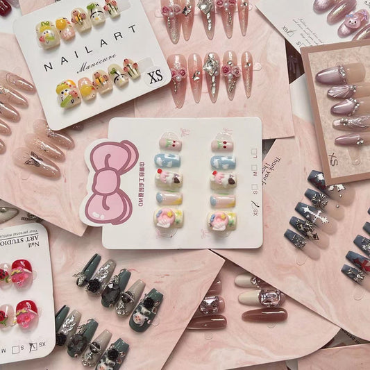 DISANGNI YouTubeライブ配信にて福袋販売中🎀💅🏻シュミンちゃんおすすめ毎日新作アッププレスオンネイルセット｜XS〜L選択OK｜精致でトレンド感あふれる人気デザインをランダムお届けライブ開封・新品未使用